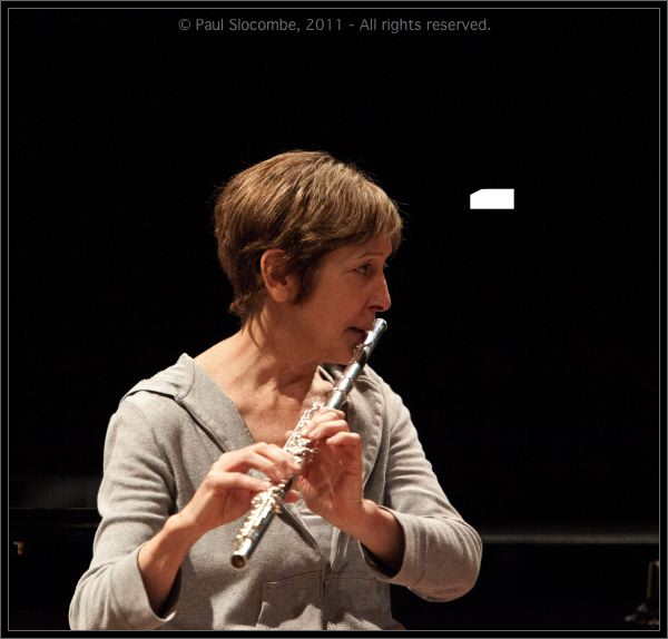 110701AliFlutes14443