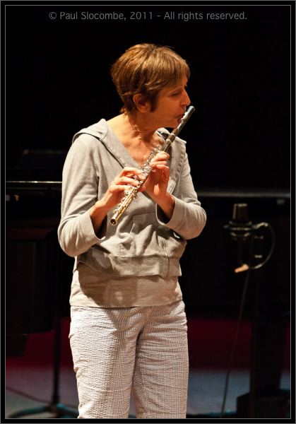110701AliFlutes14268