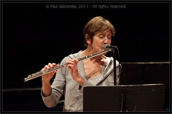 110701AliFlutes14284