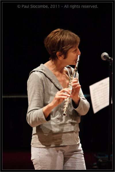 110701AliFlutes14294