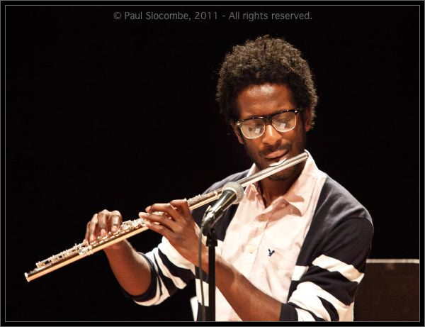 110701AliFlutes14308