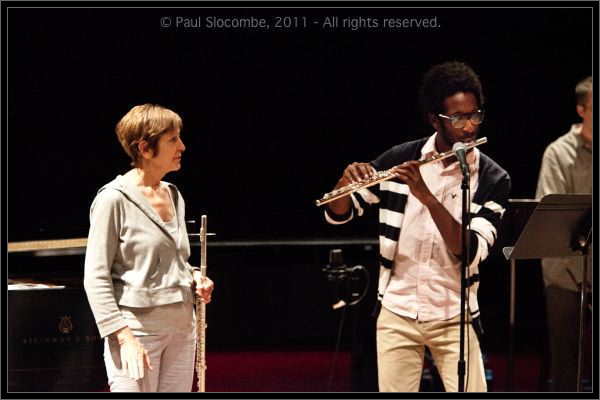 110701AliFlutes14297