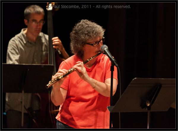 110701AliFlutes14228