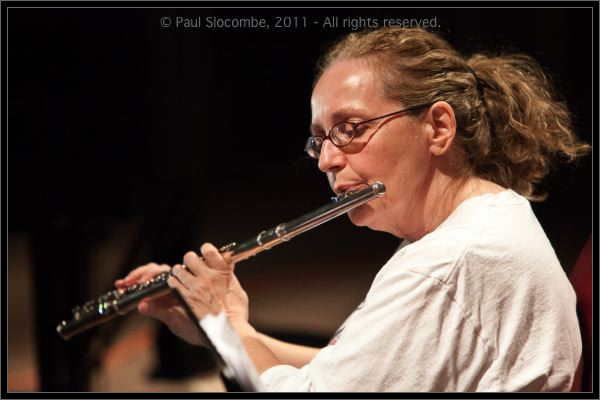 110701AliFlutes14577