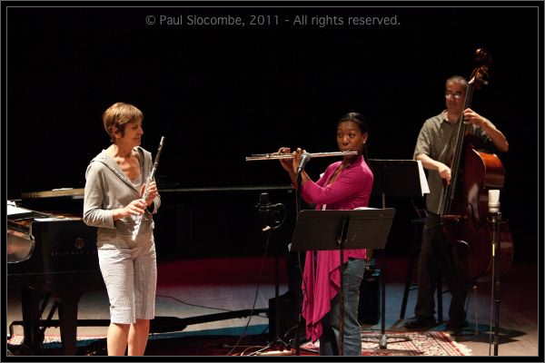 110701AliFlutes14408