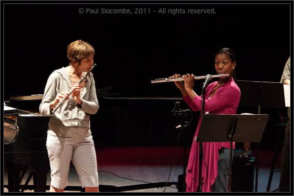 110701AliFlutes14439