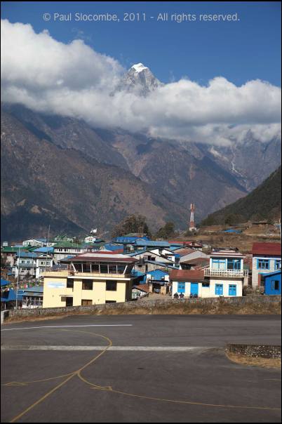 101214lukla05623
