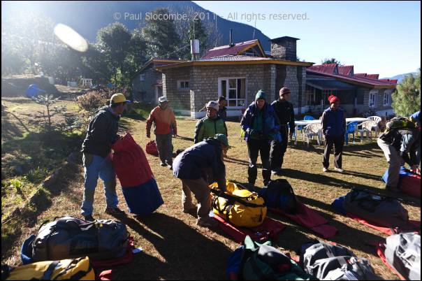 101130lukla04875