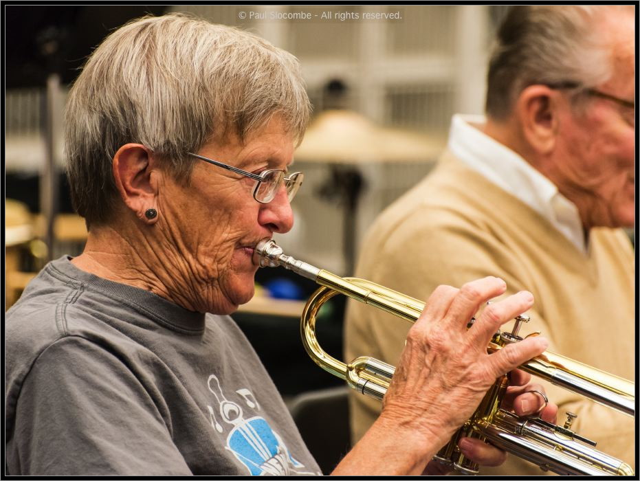 131030Band07237