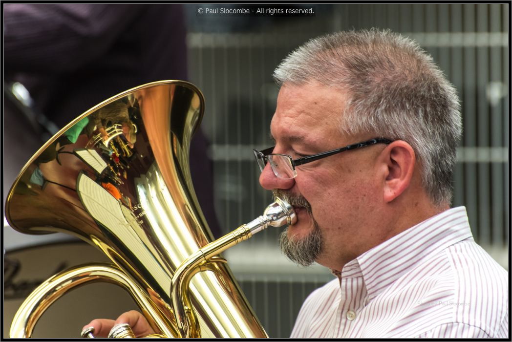131030Band07264