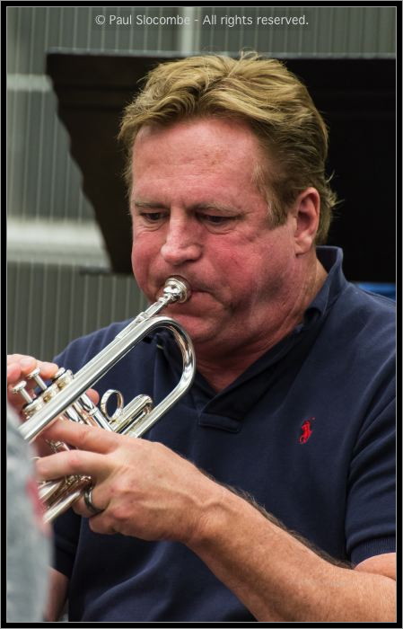 131030Band07275