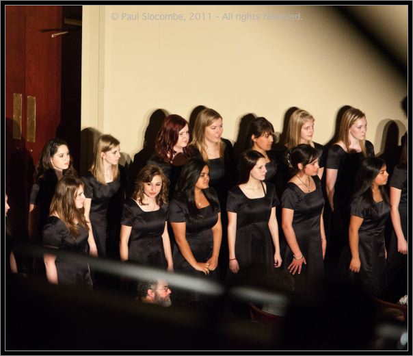 110224UHSmoa09672