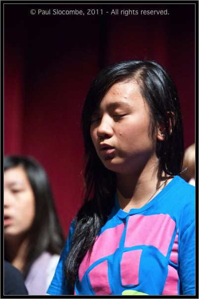110224UHSmoa08230